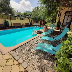 Casa Mica 3* Bukarest